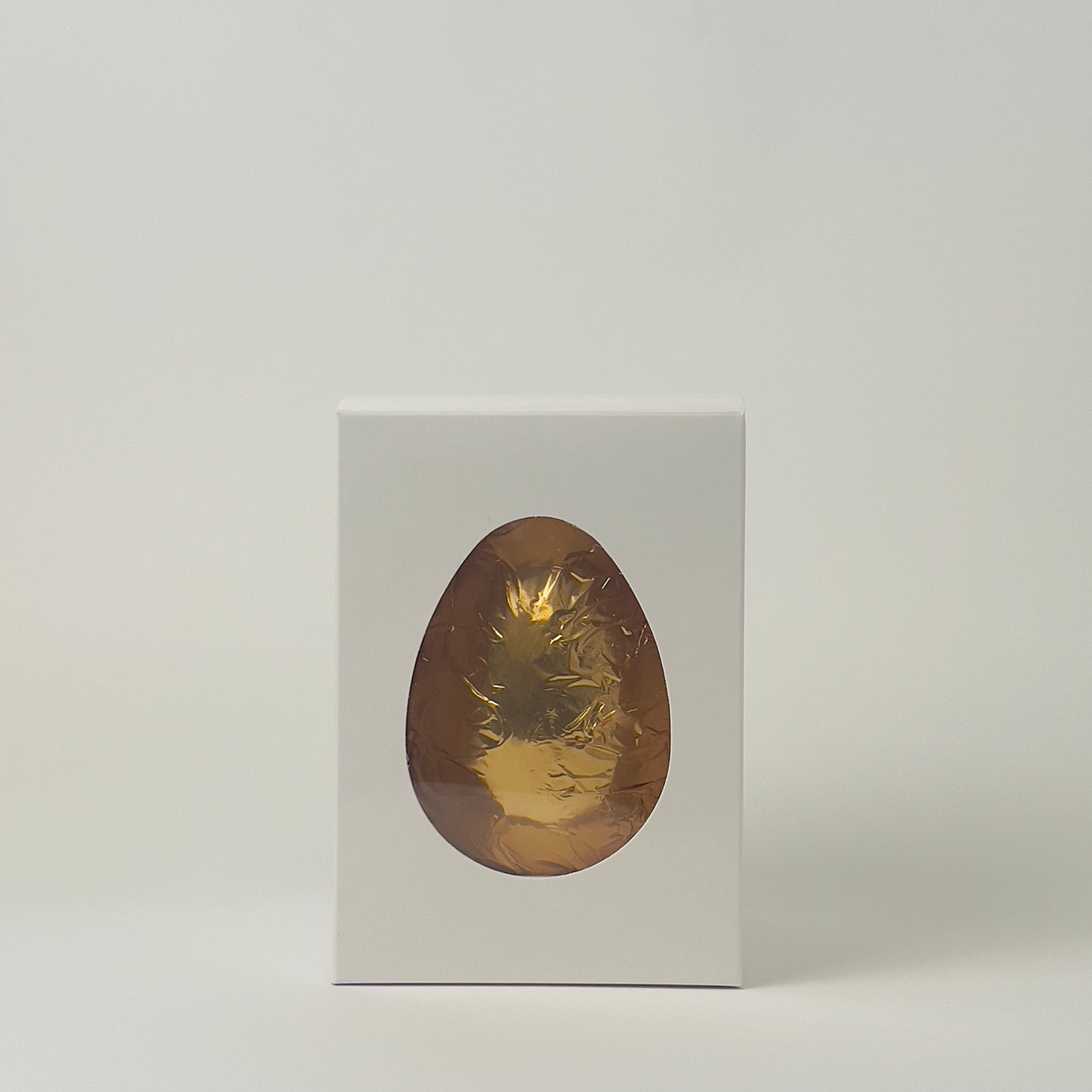 34% Milk chocolate easter egg with chocolates