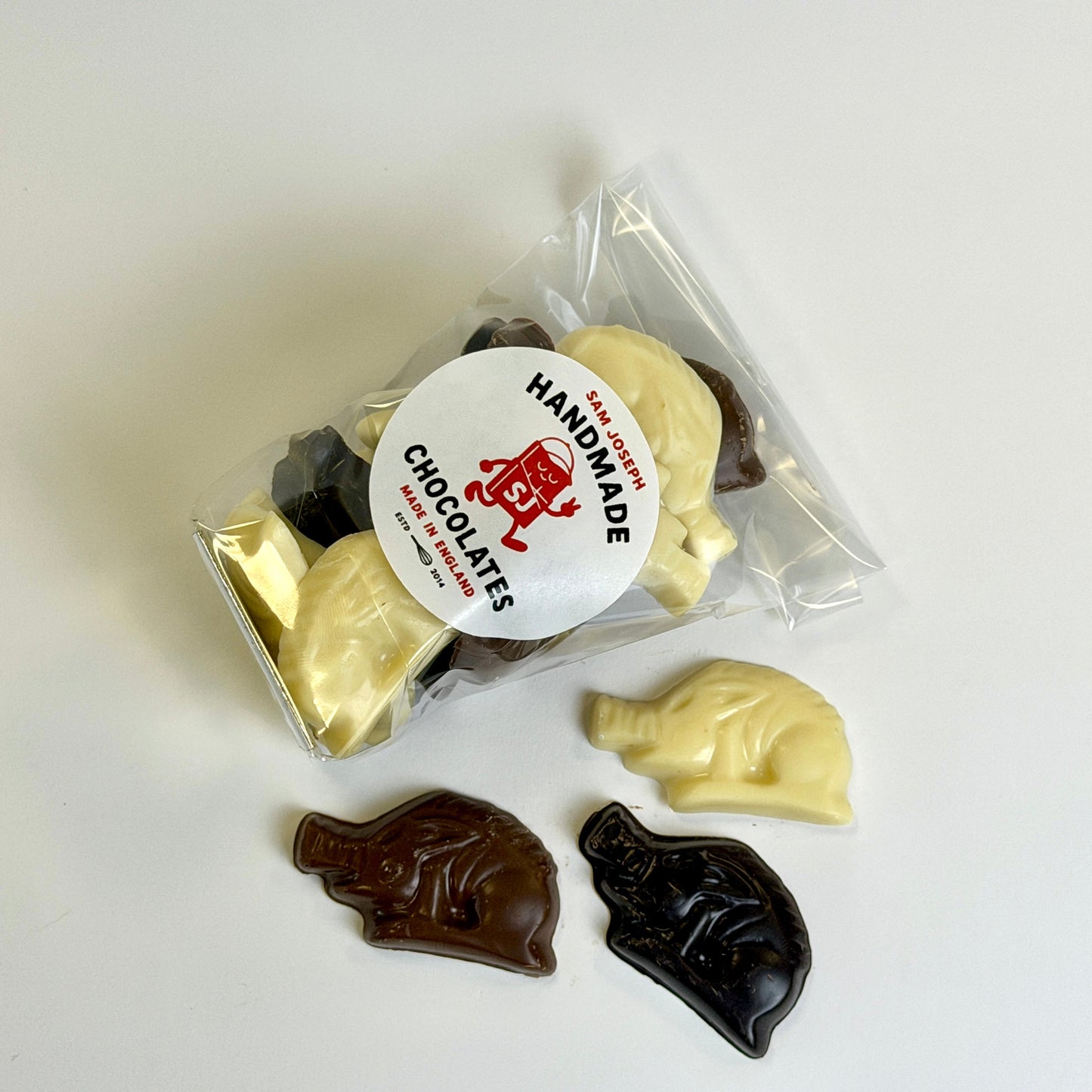 Mixed chocolate boars